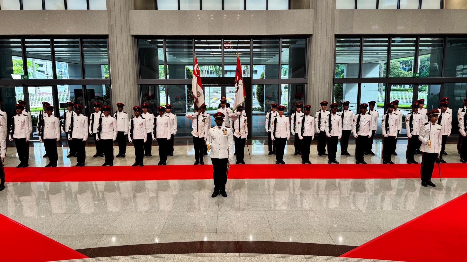 Leadership and team cohesion — from military service to civilian career