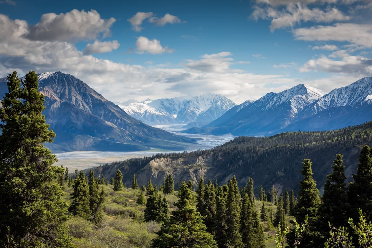 Mountain landscape — vision, clarity, and the space to lead